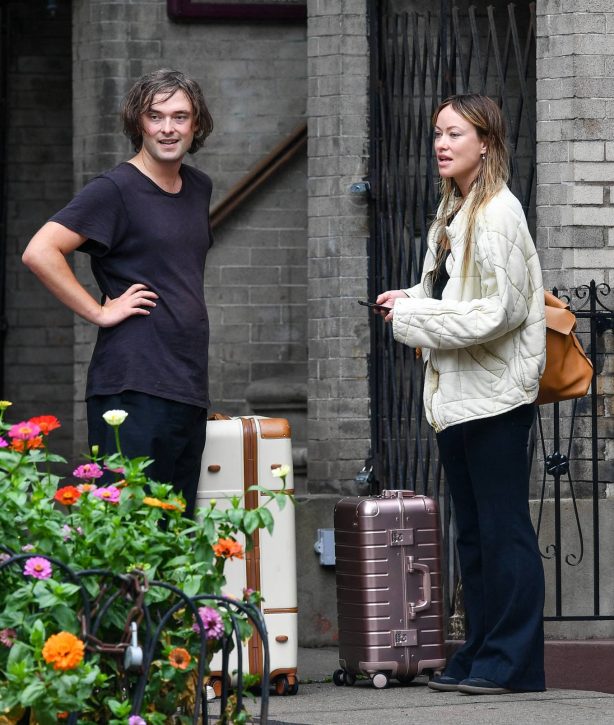 Olivia Wilde - Seen with her brother Charlie in New York