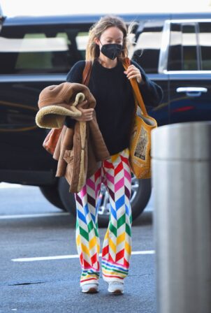 Olivia Wilde - Spotted arriving to JFK Airport in New York