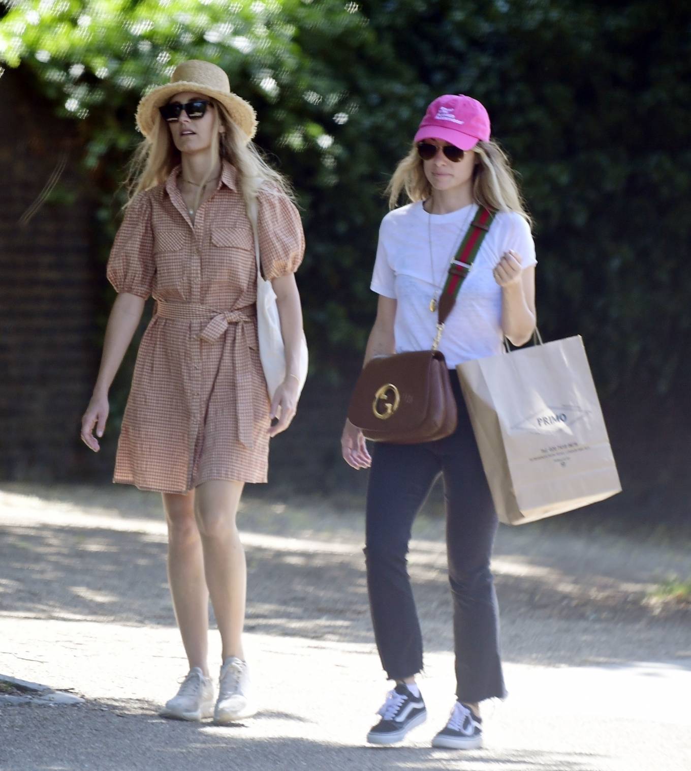 Olivia Wilde - Spotted with a friend in North London