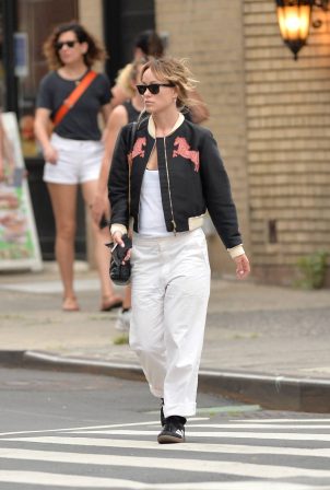 Olivia Wilde - Steps out in New York