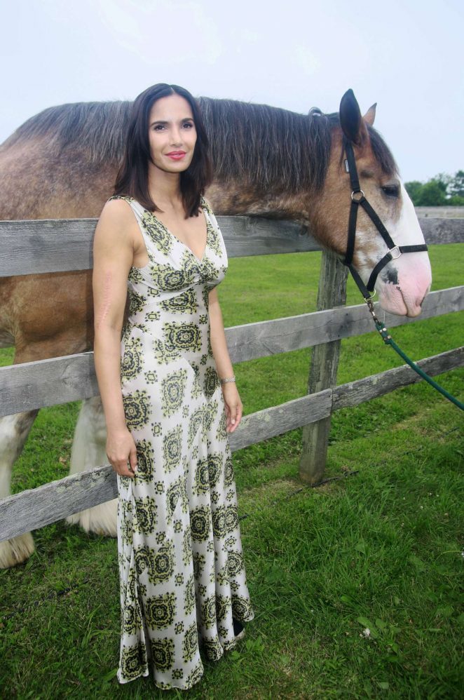 Padma Lakshmi - Hosting The James Beard Foundation's Chefs and Champange in The Hamptons Gallery