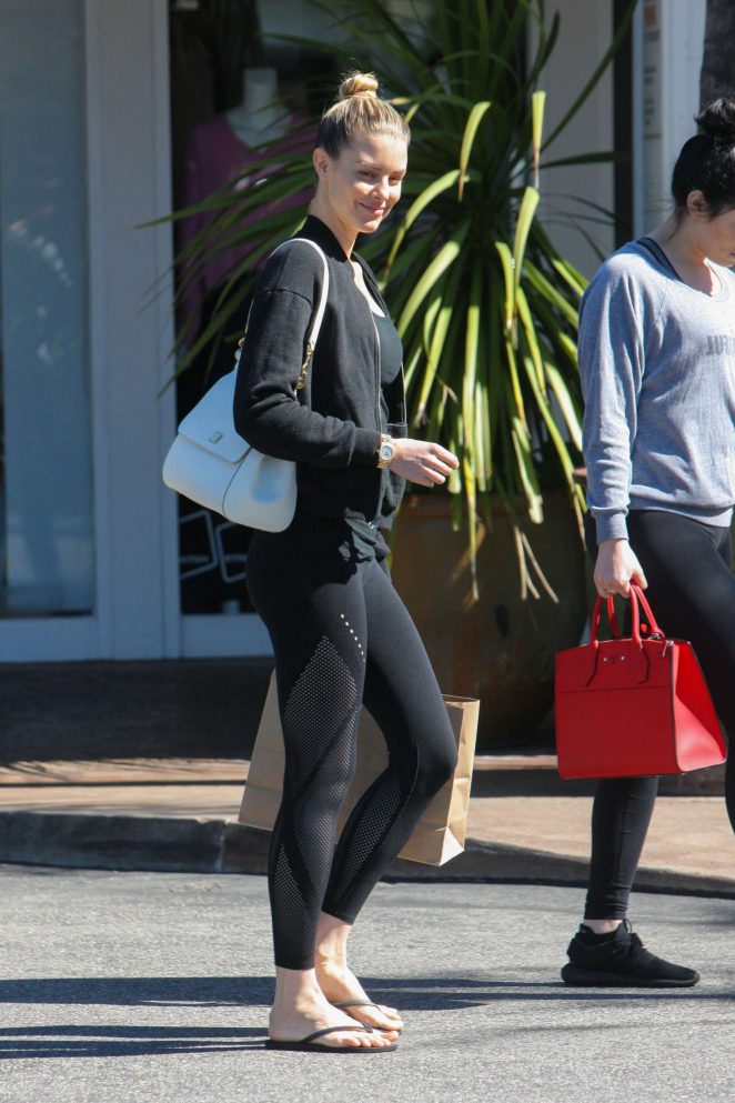 Paige Butcher in Tights Leaves the Gym in Beverly Hills