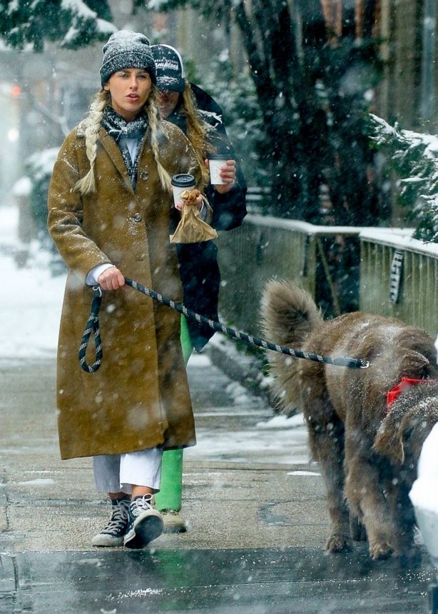 Paige Lorenze - Steps out under the snow in New York