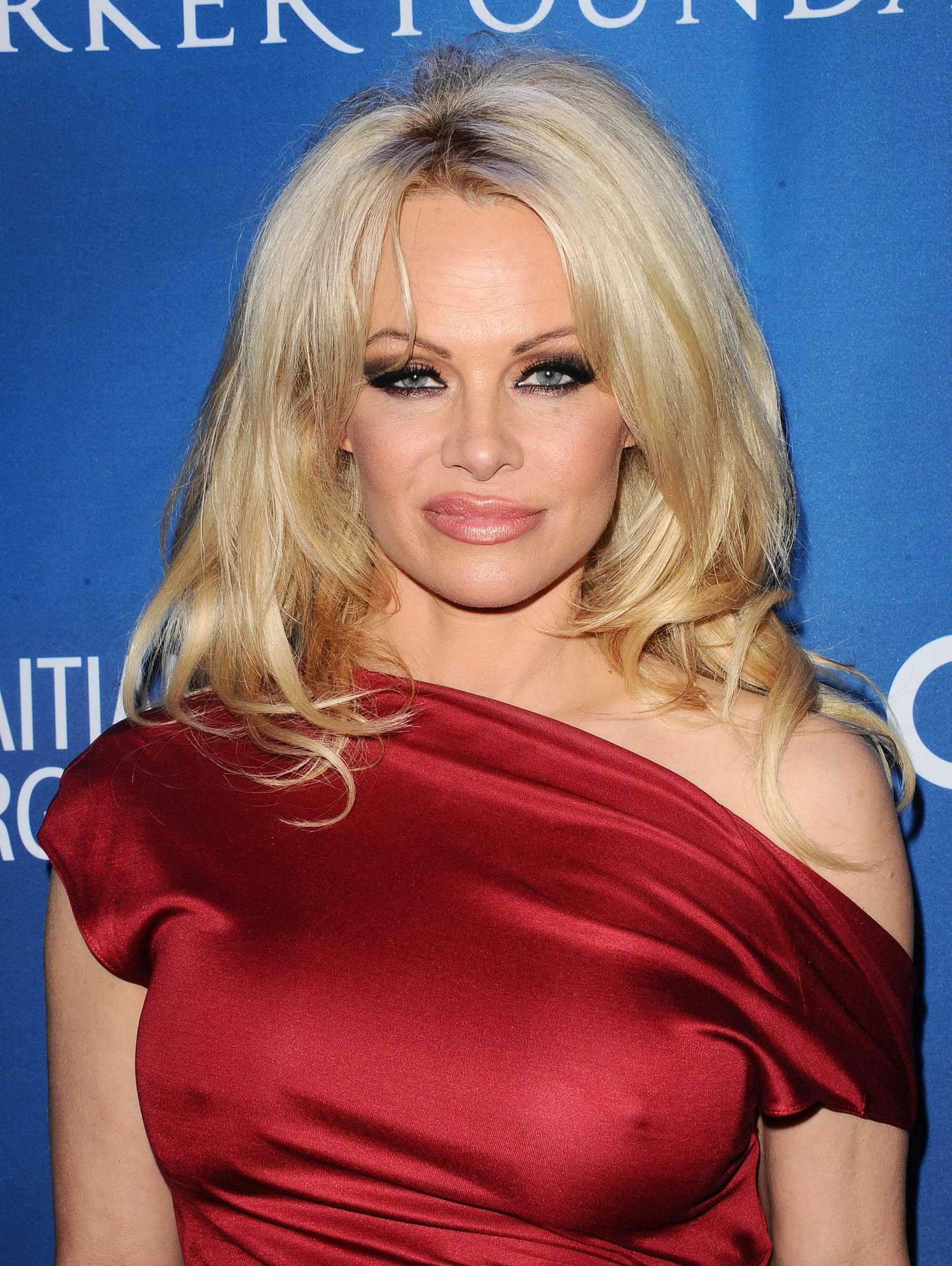 Pamela Anderson - Gala Benefiting Haiti Relief in Beverly Hills. 