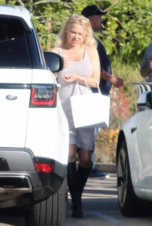 Pamela Anderson - Seen after shopping in Malibu