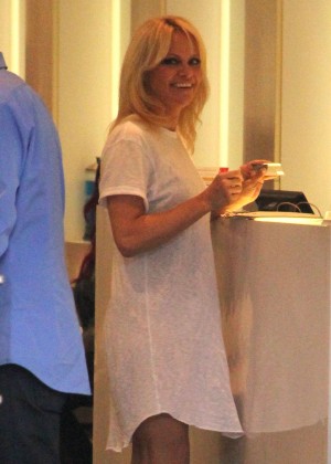 Pamela Anderson Shopping on Beverly Drive