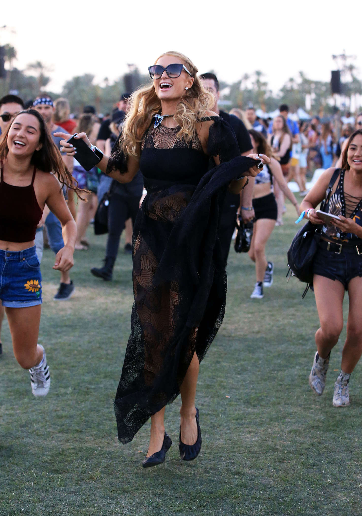 Paris Hilton: Coachella Valley Music and Arts Festival 2016 -10 | GotCeleb