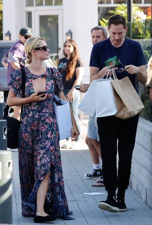 Paris Hilton - Shopping candids on Labor Day with husband Carter Reum in Malibu