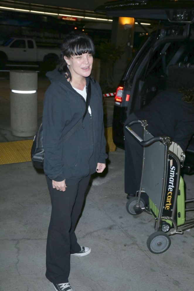 Pauley Perrette Arrives at LAX Airport in Los Angeles