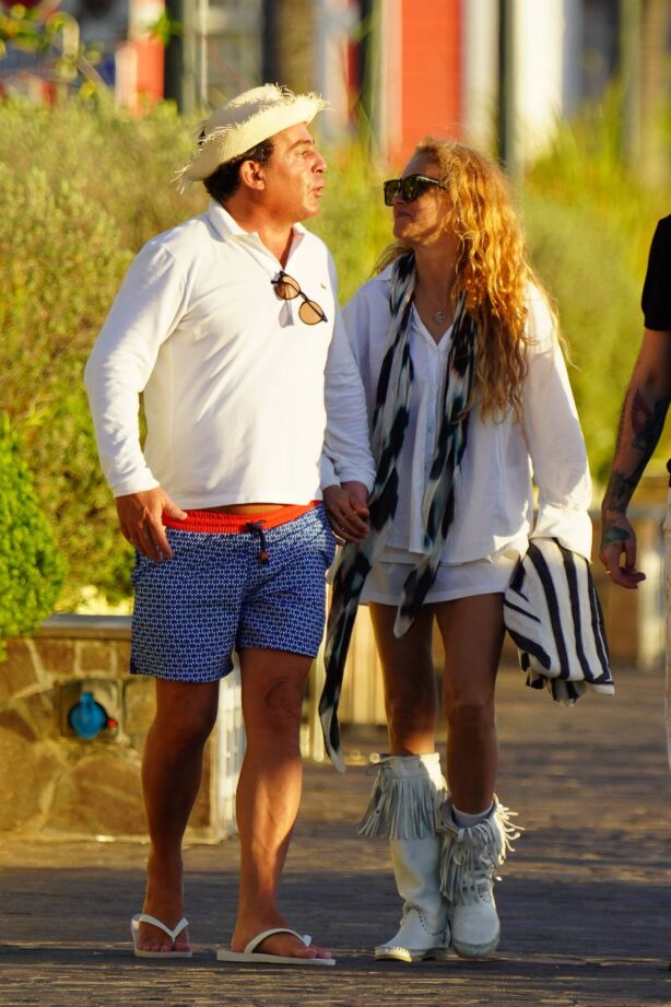 Paulina Rubio - Seen with Eugenio Lopez Alonso in St.Barths