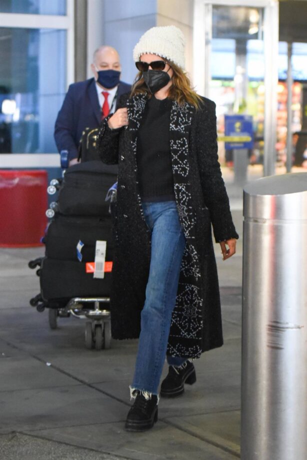 Penelope Cruz - Arrives at JFK Airport in New York