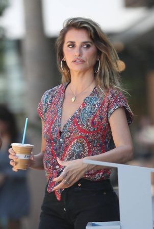 Penelope Cruz - Seen going shopping with a friend at Erewhon Market in Studio City