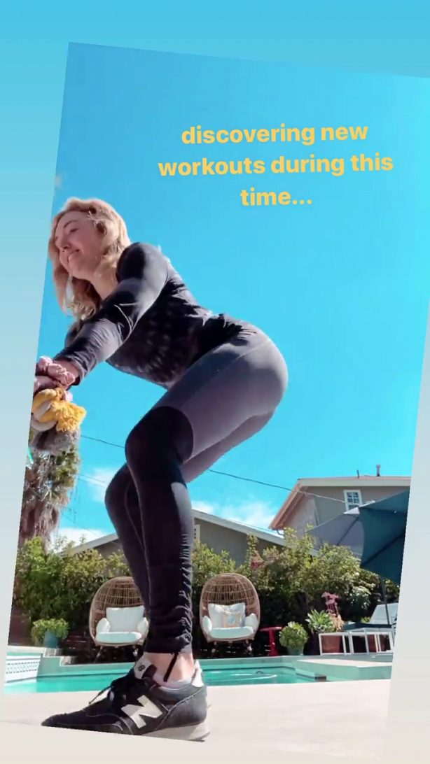 Peyton R. List - Instagram and social media (isolation workout)