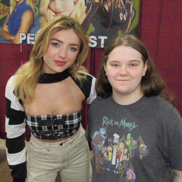 Peyton Roi List - meeting fans at Monster Mania Con