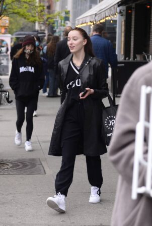 Phoebe Dynevor - Checks out of the Bowery Hotel in New York