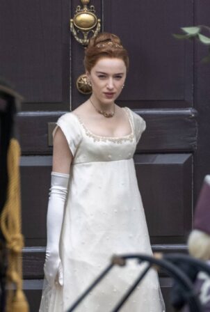 Phoebe Dynevor - On the set of 'Bridgerton' season two at The Rangers House in Greenwich