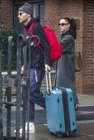 Phoebe Dynevor - With Cameron Fuller are spotted together in New York
