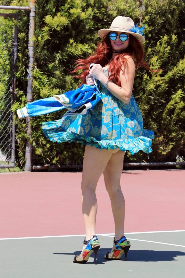 Phoebe Price - Another posing at the tennis courts in Los Angeles