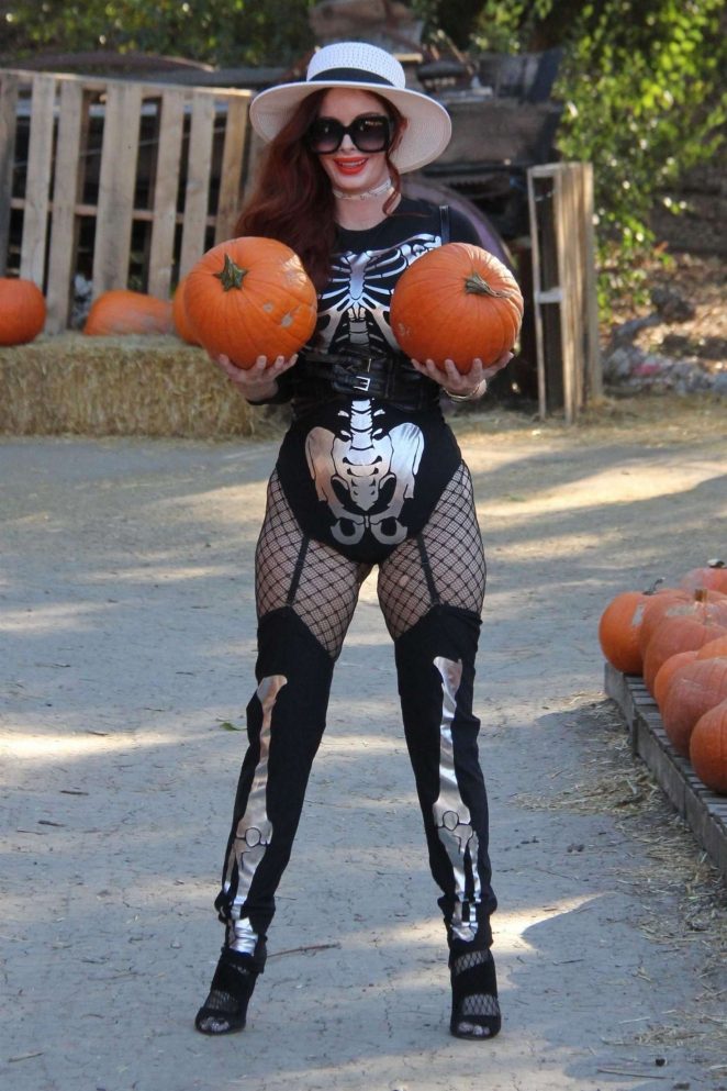 Phoebe Price at the pumpkin patch in Los Angeles