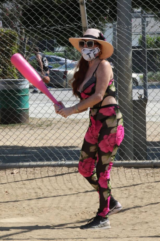 Phoebe Price - Playing baseball with a giant pink bat in Los Angeles
