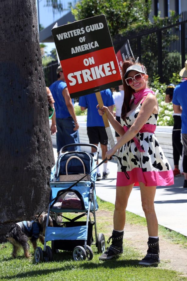 Phoebe Price - Walks the picket line at Netflix in Los Angeles