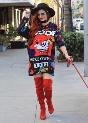 Phoebe Price with her dog shopping in Beverly Hills