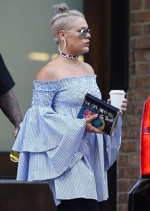 Pink - Leaving Her Hotel in New York