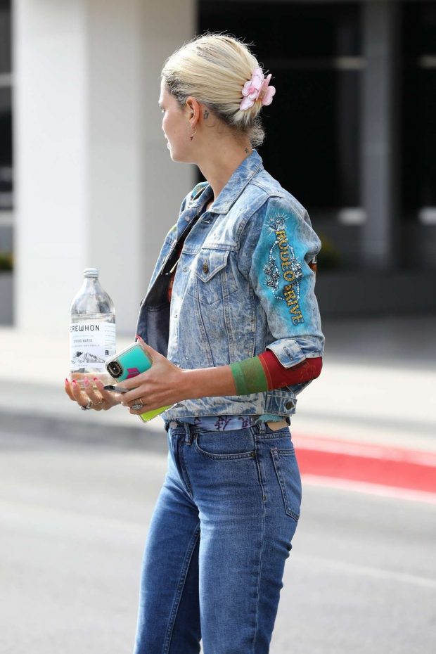 Pixie Geldof in Jeans - Out in Los Angeles