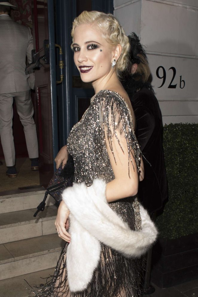 Pixie Lott - Arrives at her 26th birthday party in London