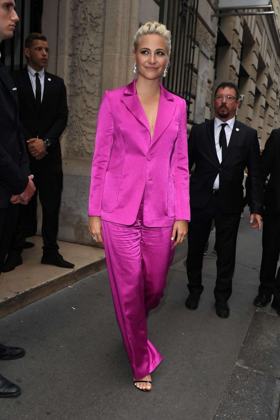 Pixie Lott - Arrives at Schiaparellii Fashion Show at Women's Fashion Week in Paris