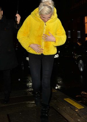 Pixie Lott in Yellow Jacket - Leaving the Ritz Hotel in Paris