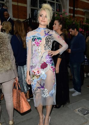 Pixie Lott - Temperley Fashion Show 2016 in London