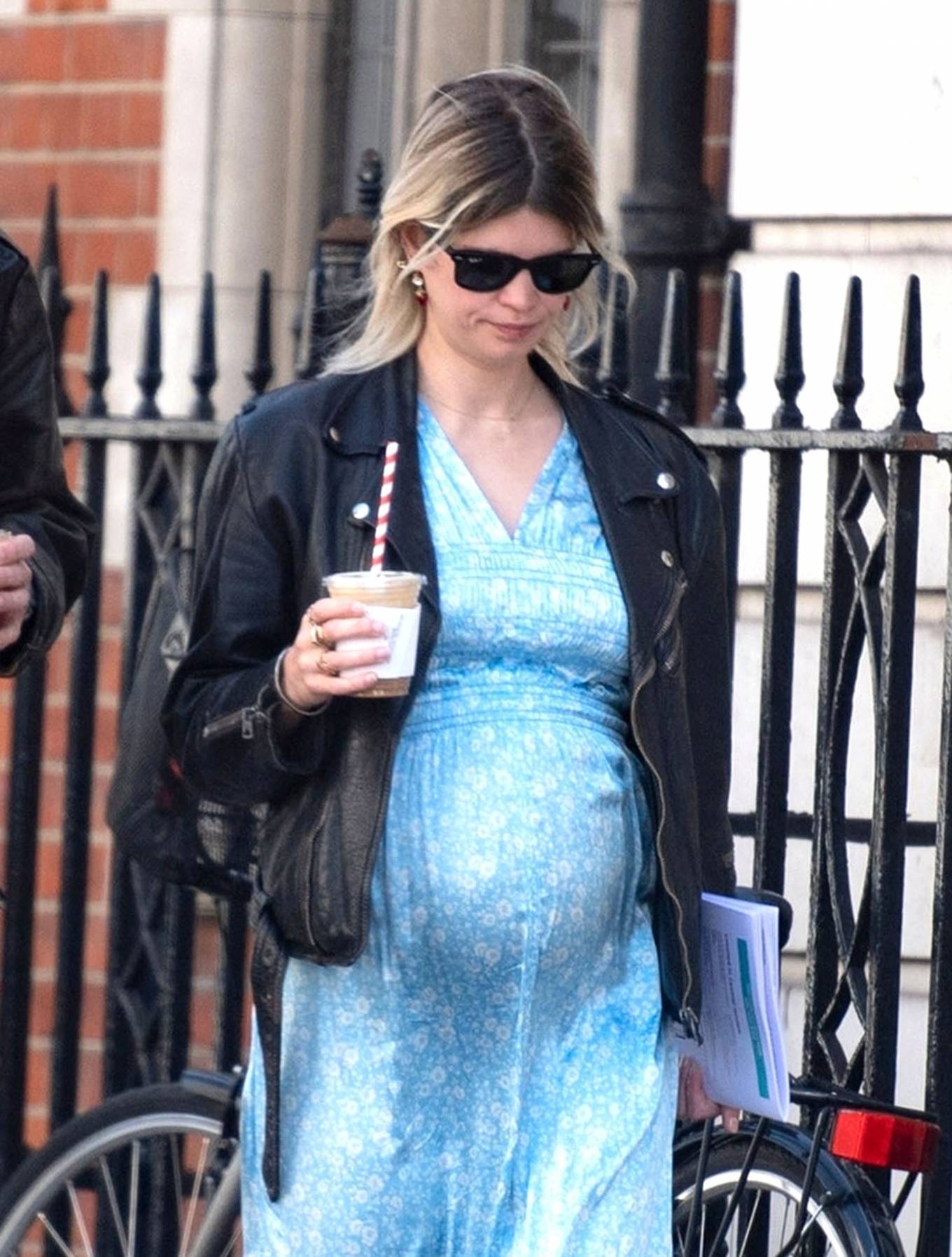 Pixie Geldof 2021 : Pregnant Pixie Geldof – Steps out in London-04