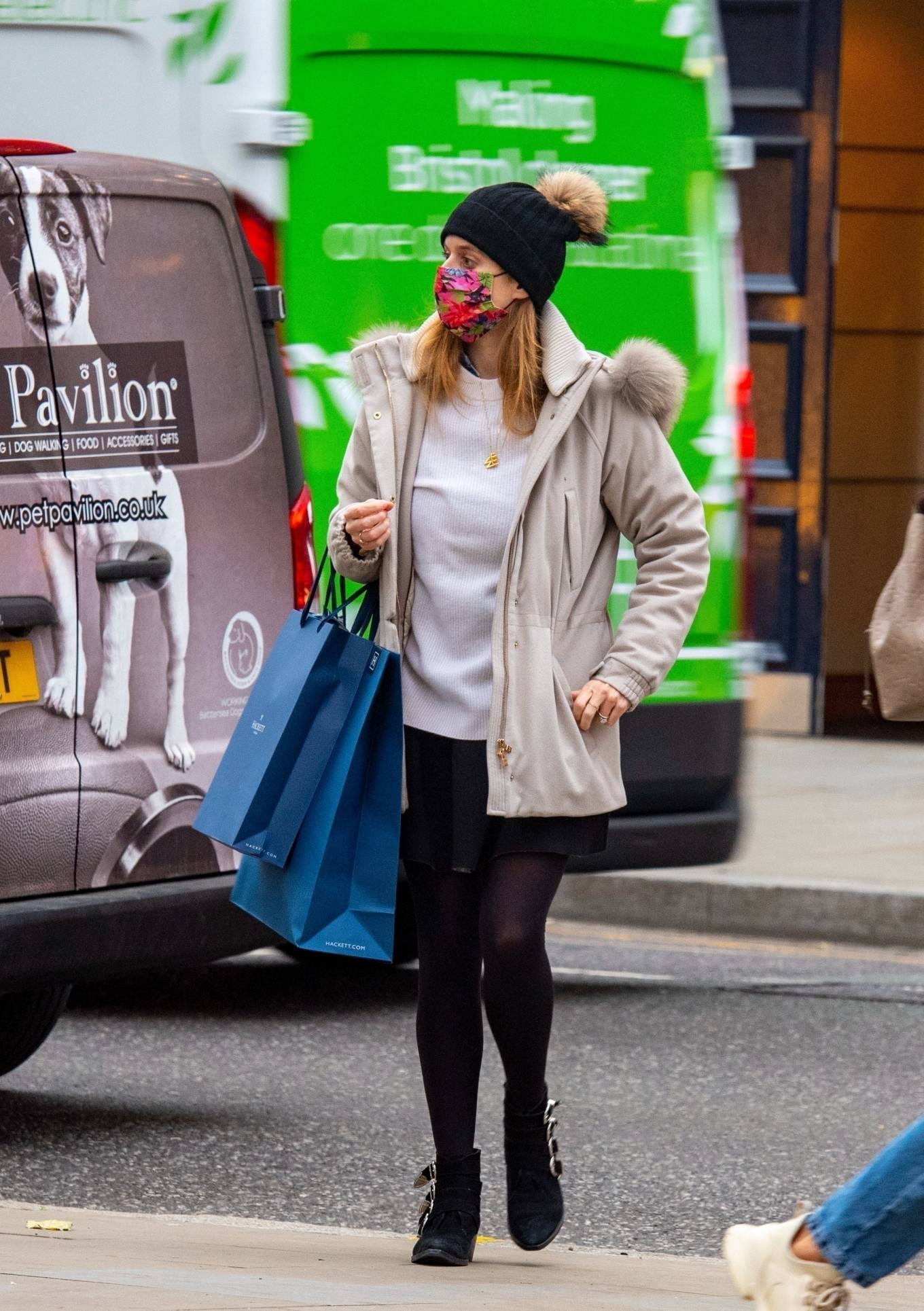 Princess Beatrice - Out shopping in Chelsea