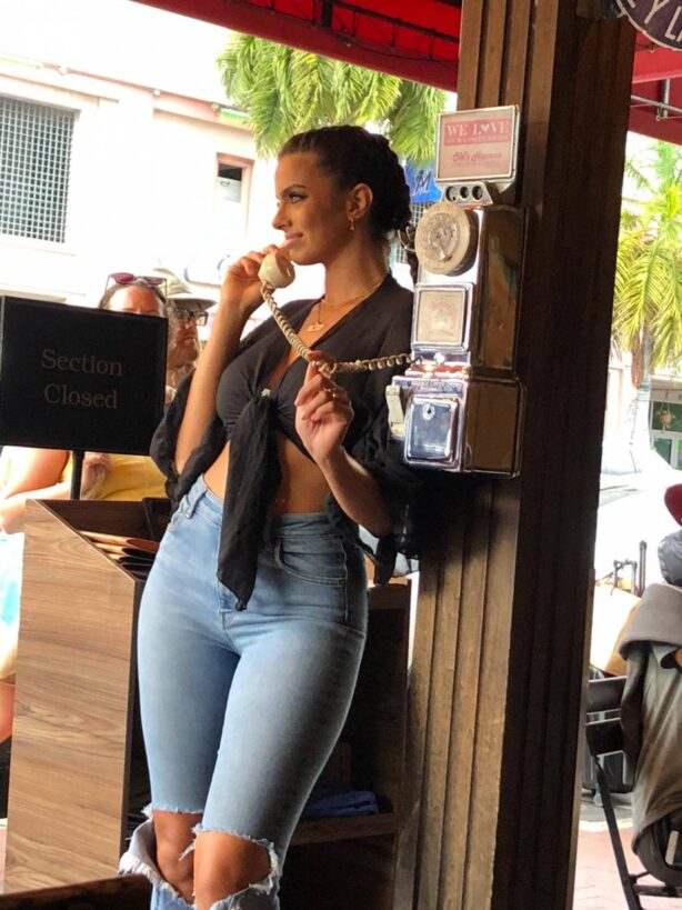Priscilla Huggins - In a ripped denim pants seen on a lunch in Miami