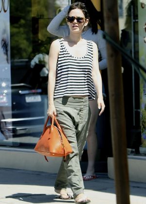 Rachel Bilson - Out in about in Los Angeles