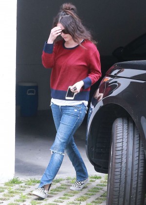 Rachel Bilson in Jeans Visiting a friend in Los Feliz
