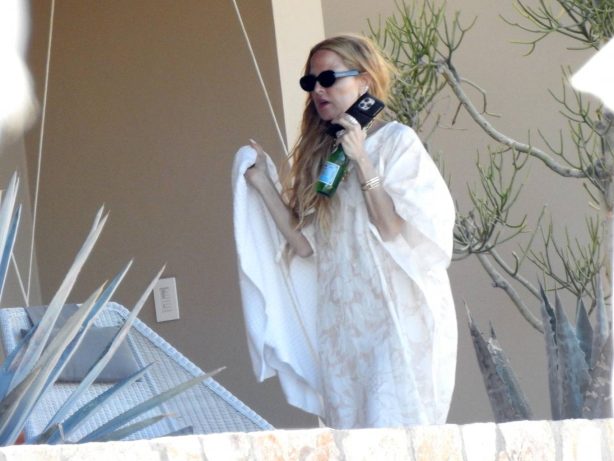 Rachel Zoe - Spotted at a luxury hotel in Tulum
