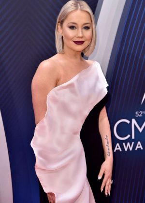 RaeLynn - 2018 CMA Awards in Nashville