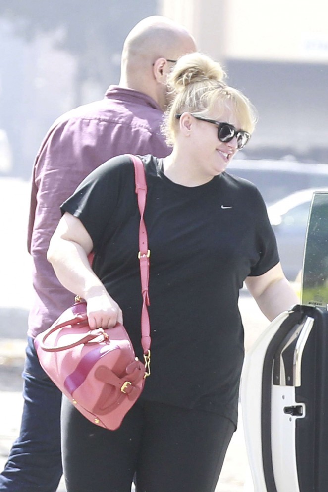 Index of /wp-content/uploads/photos/rebel-wilson/leaving-the-gym-in-los ...