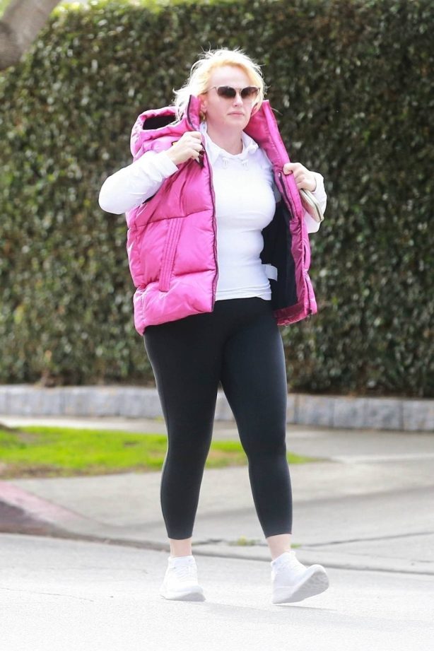 Rebel Wilson - Seen at a local ATM in Los Angeles