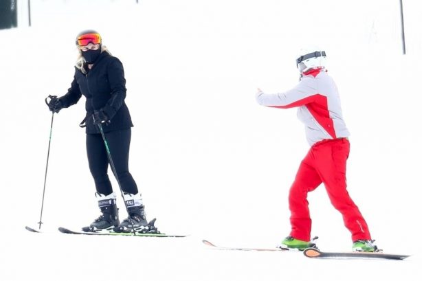 Rebel Wilson - Skiing with boyfriend Jacob Busch in Aspen