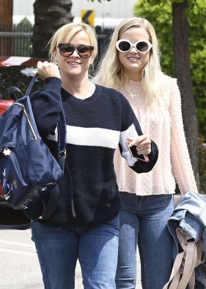 Reese Witherspoon and Ava Phillippe out in Santa Monica
