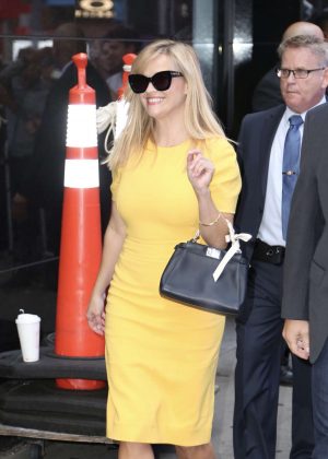 Reese Witherspoon - Arrives at Good Morning America studios in NY