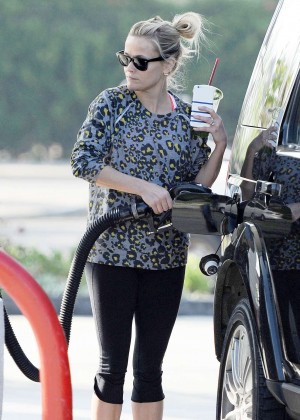 Reese Witherspoon at a gas station in Santa Monica