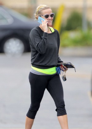Reese Witherspoon in Tights at Bristol Farms in Brentwood