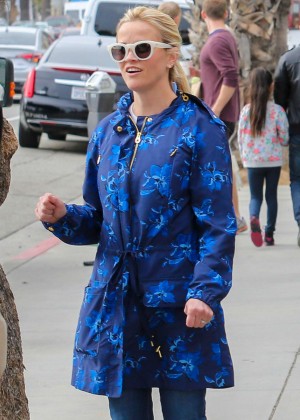 Reese Witherspoon in Blue Coat out in Santa Monica