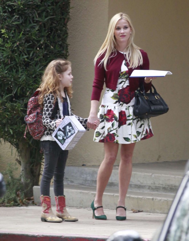 Reese Witherspoon in Mini Dress Filming in Los Angeles