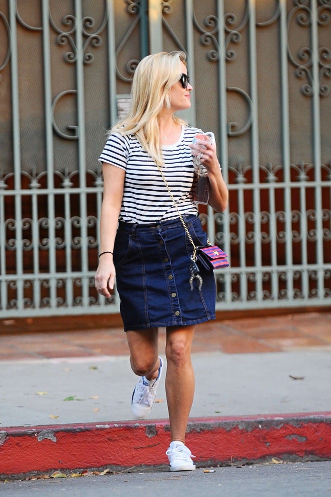 Reese Witherspoon in Mini Skirt out in Santa Monica