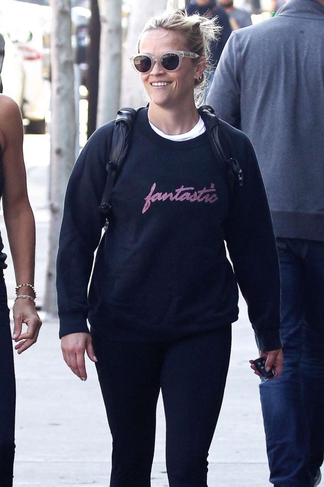 Reese Witherspoon - Leaving a workout in Los Angeles